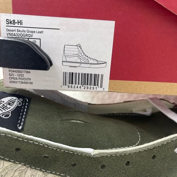 Vans Men’s Sk8-Hi
Desert Skulis Grape Leaf/ VN0A32QGRQV Sneakers - Picture 16 of 16